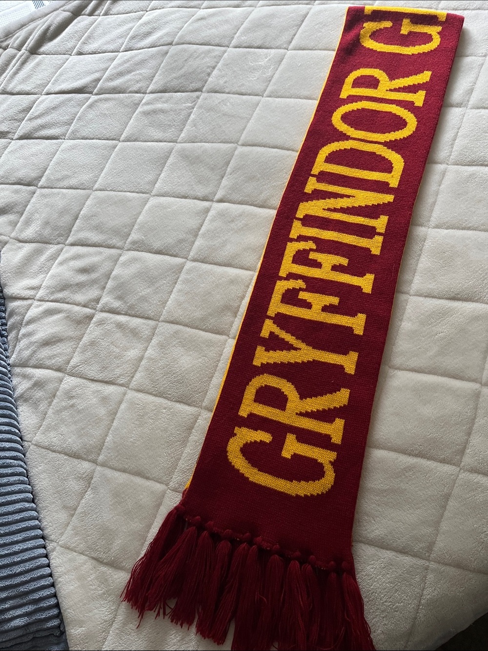 Harry Potter Knit Scarf in Gold and Maroon
